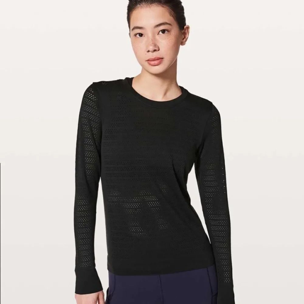 Lululemon breeze long sleeve #20